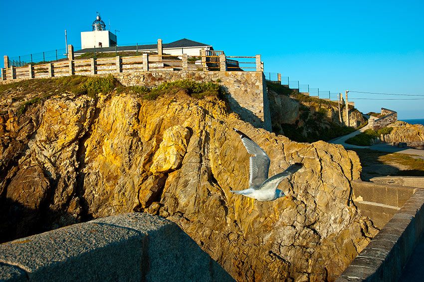 faro-tapia-casariego-asturias