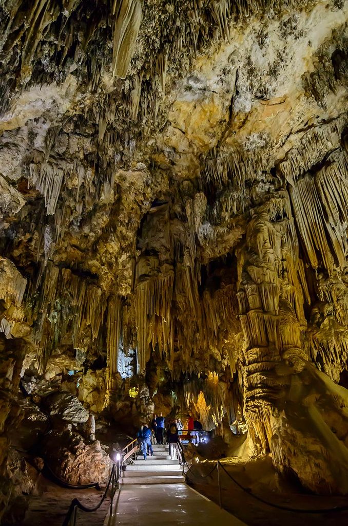 Cueva de Nerja, sala de los Fantasmas, Málaga