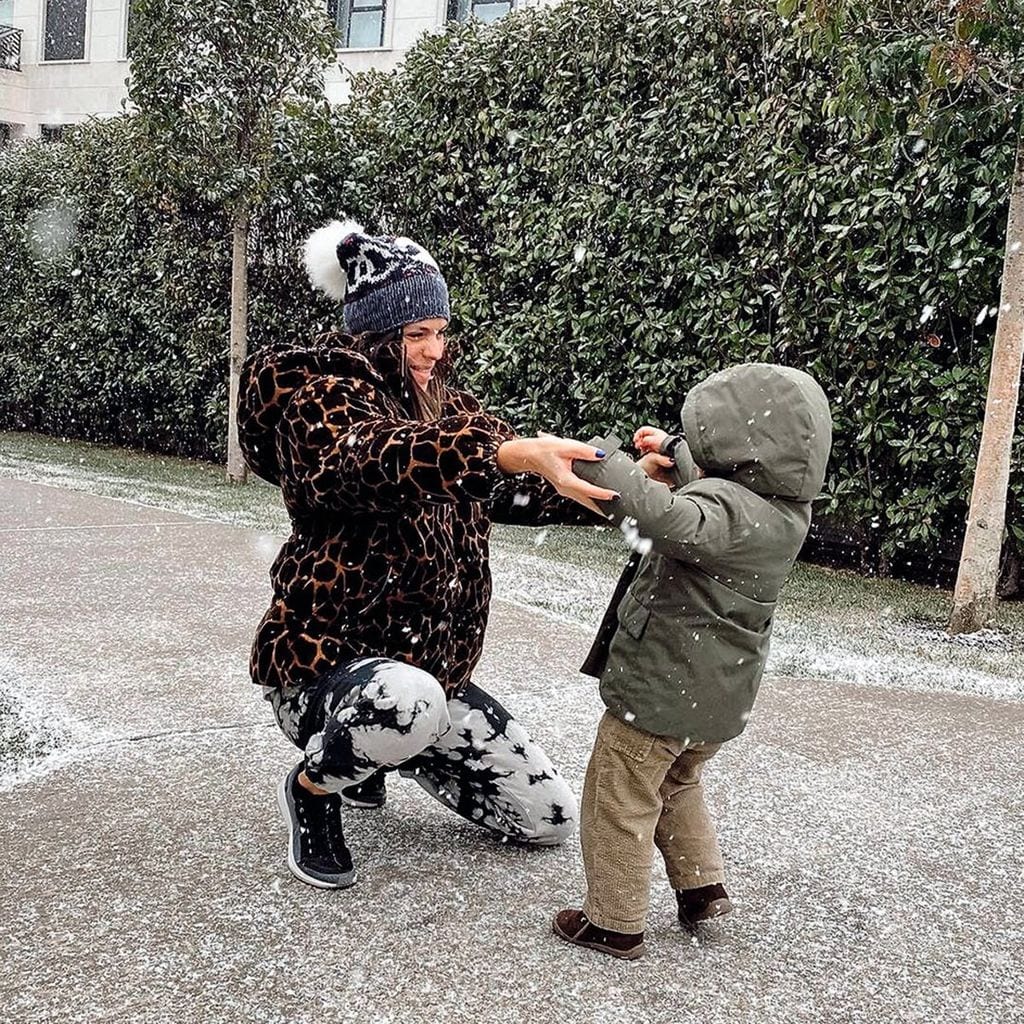 Laura Matamoros y su hijo