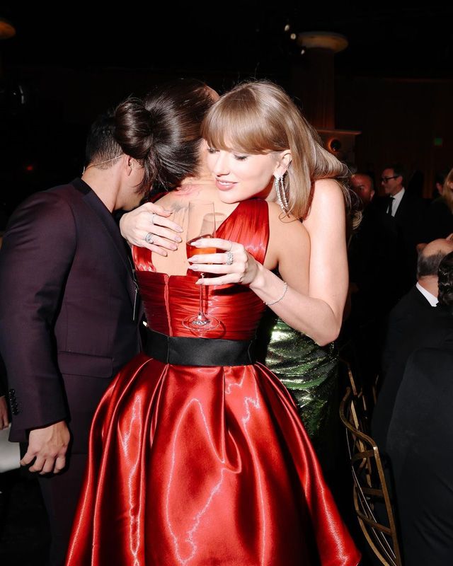 Selena Gómez y Taylor Swift