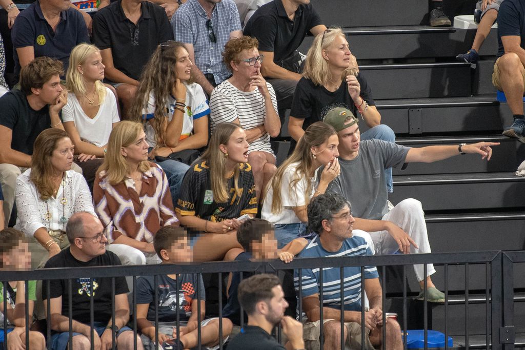 La Infanta Cristina, Alexia de Grecia, Johanna Zott, Olympia Beracasa y Miguel Urdangarin en el partido de Pablo Urdangarin a 07 de Septiembre en Granollers (España)