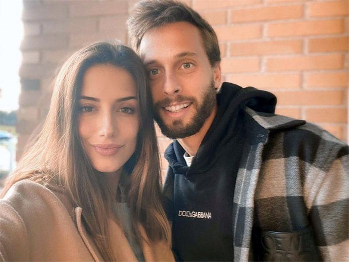 Sergio Canales y Cris Llorens, felices tras darle la bienvenida a su segundo hijo