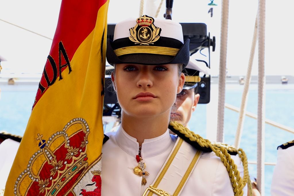 La princesa Leonor en Montevideo con el buque Juan Sebastian Elcano