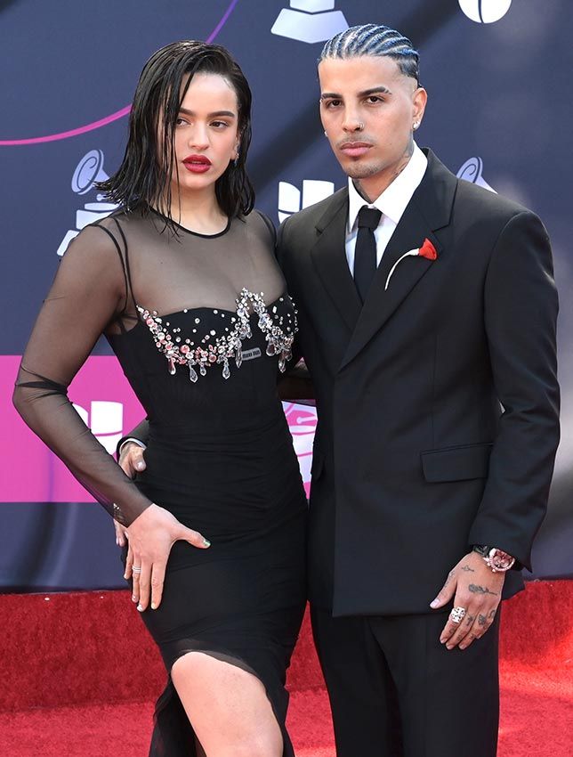 Rosalía y Rauw Alejandro en los Latin Grammy 2022