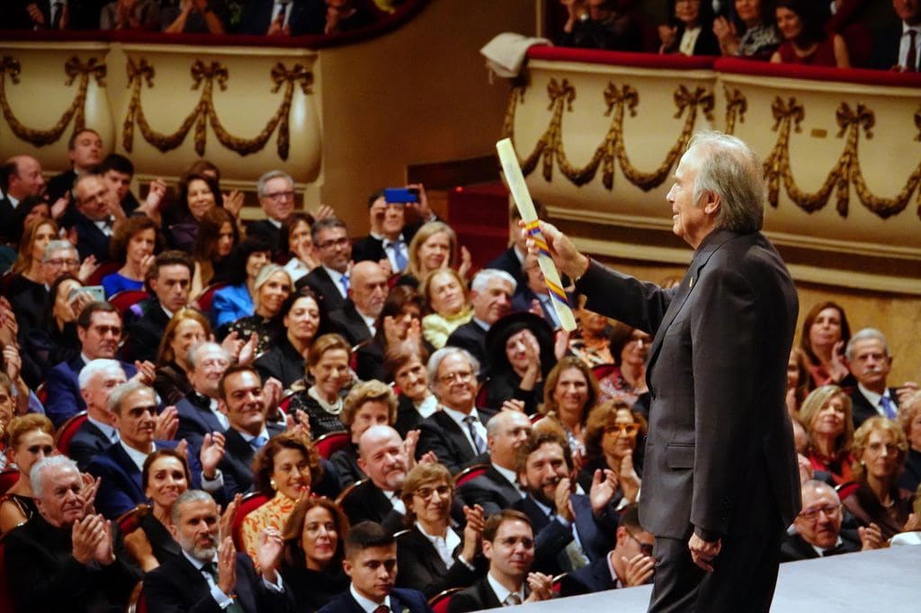 El cantautor Joan Manuel Serrat recibe el premio Princesa de Asturias de las Artes 2024