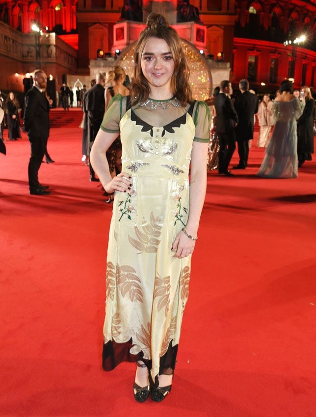 maisie_williams_look_1a