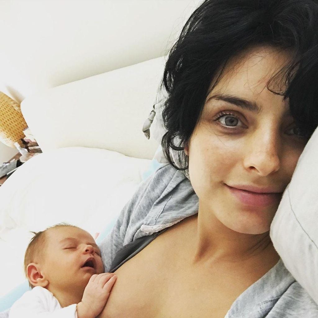 Aislinn Derbez y el nacimiento de su hija