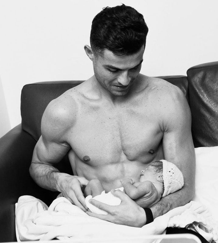 Ronaldo junto a su hija