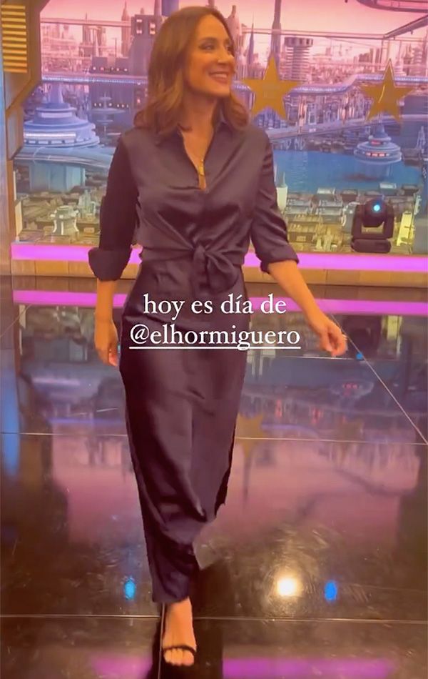 Tamara Falcó con conjunto satinado de Pedro del Hierro en 'El Hormiguero'