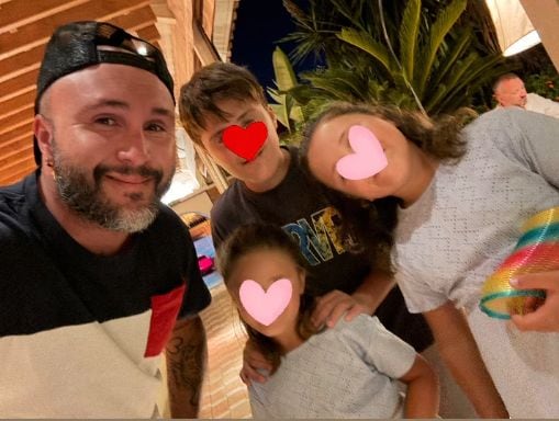 Kiko Rivera con sus tres hijos: Fran, Ana y Carlota, verano de 2024