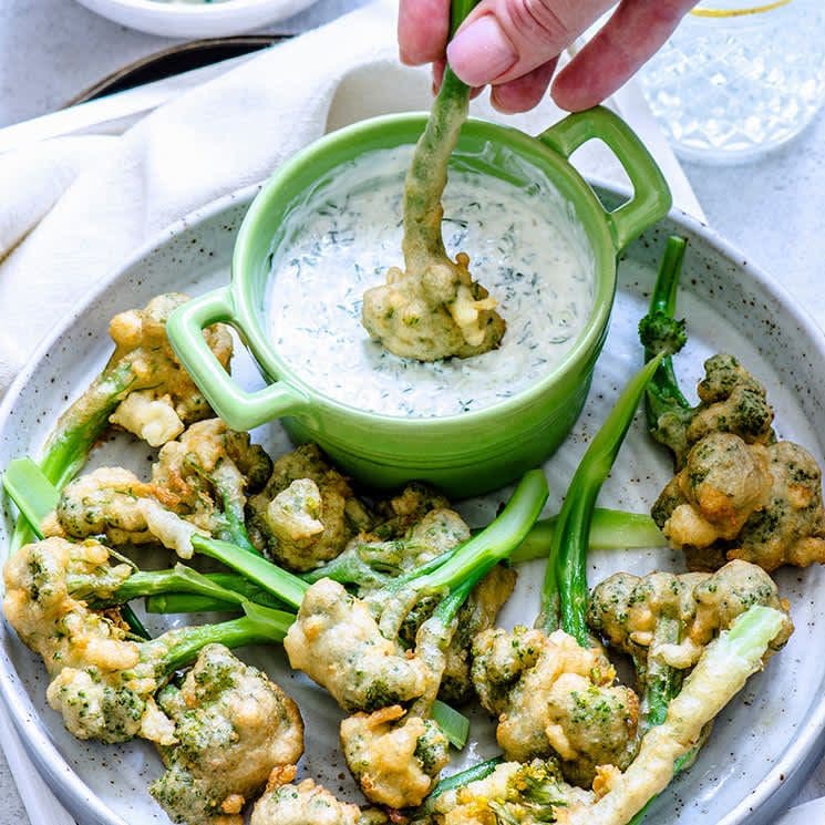 bimi-en-tempura-con-salsa-tartara