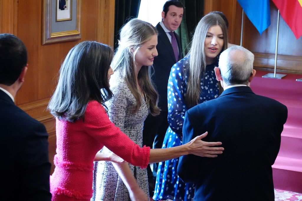 La Familia Real recibe a los galardonados con las Medallas de Asturias 2024