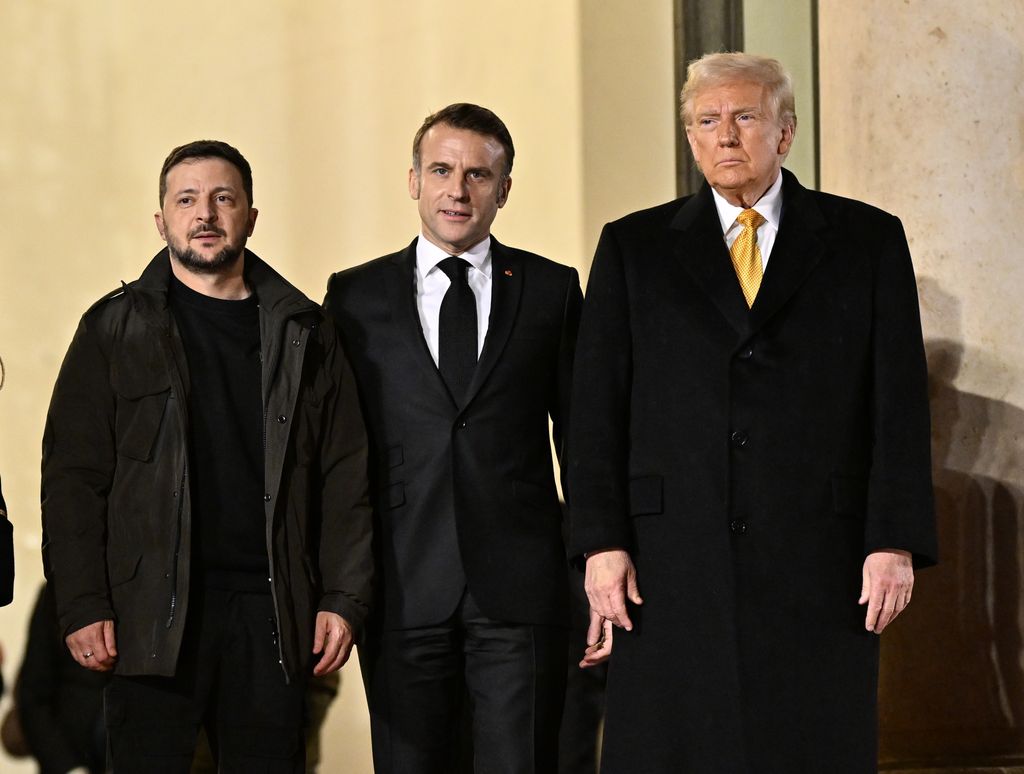 El presidente de Francia, Emmanuel Macron, el presidente electo de Estados Unidos, Donald Trump, y el mandatario ucraniano Volodimir Zelensky se reunieron en París