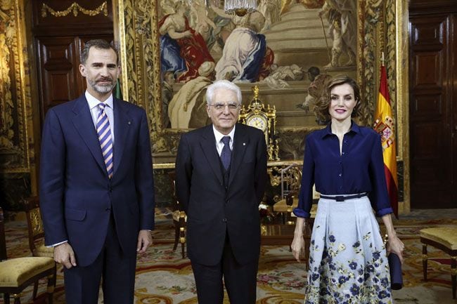 Mattarella cumple con su sexta visita de presentación a países europeos. En este caso, es la primera de estas características que reciben los reyes Felipe y Letizia durante su reinado, ya que las anteriores han sido visitas oficiales o de Estado
