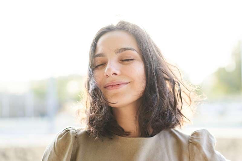 mujer feliz