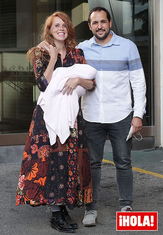 María Castro con su marido y su hija