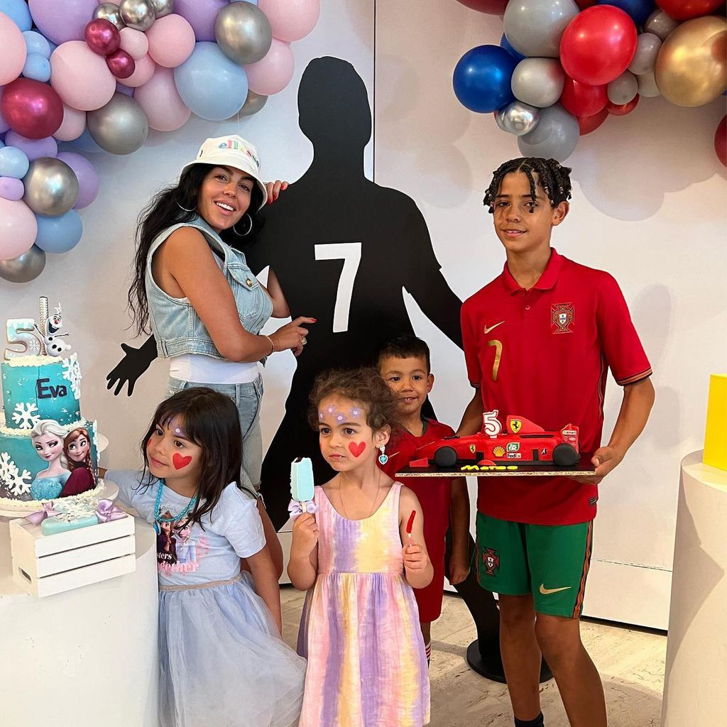 georgina rodr guez y sus hijos con cristiano ronaldo