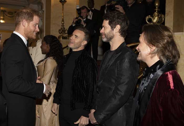 Duque de Sussex con Take That