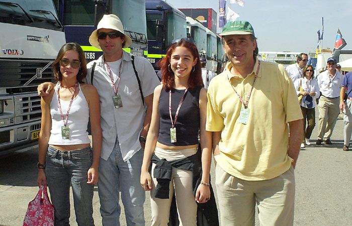 Serrat y sus hijas