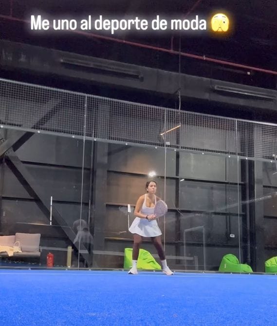 Georgina Rodríguez jugando al pádel