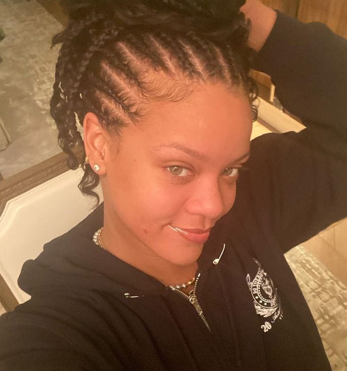 rihanna-nomakeup