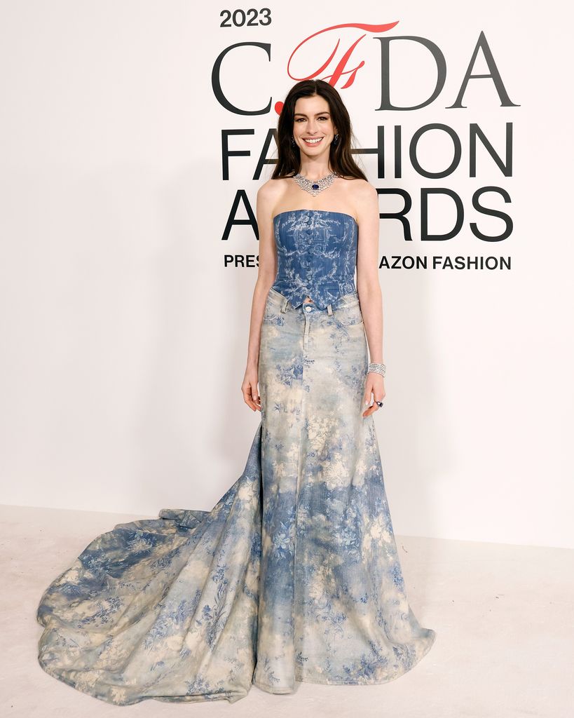 Anne Hathaway CFDA FASHION AWARDS