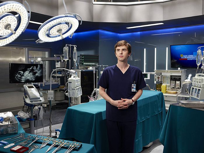 Freddie Highmore, de 'The Good Doctor', nombrado hijo adoptivo de un pueblo gallego