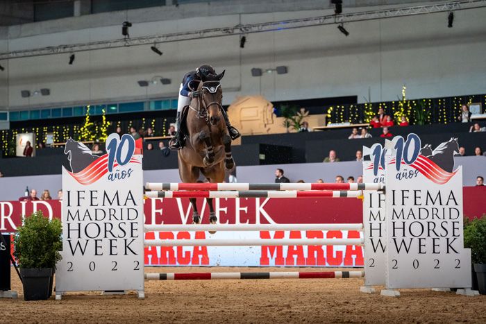 Carolina Villanueva en la prueba de salto de obstáculos