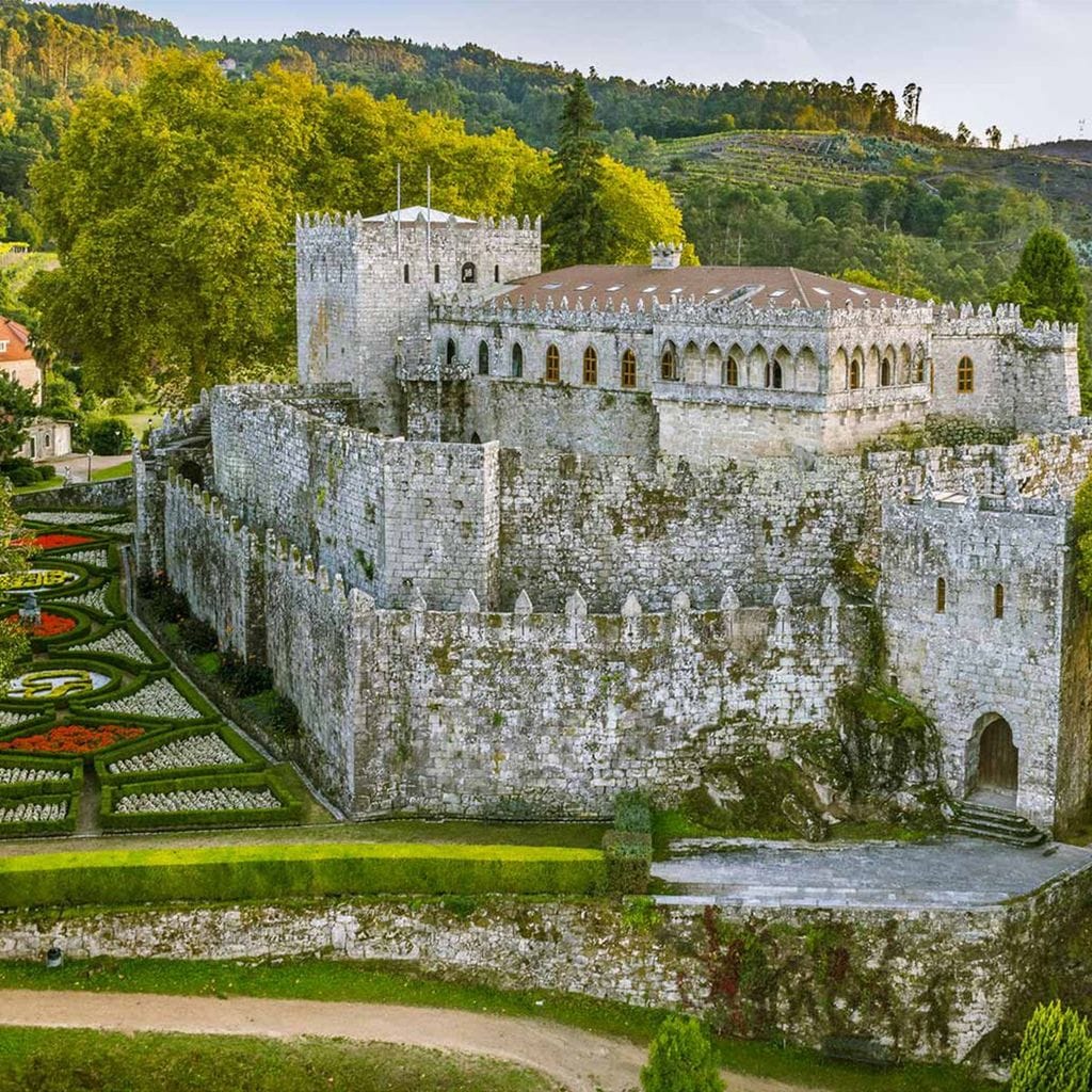 una visita teatralizada al castillo de soutomaior galicia 