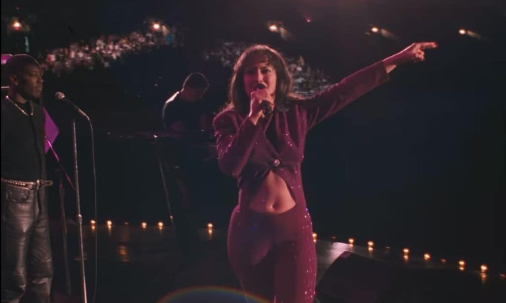 jennifer lopez como selena quintanilla