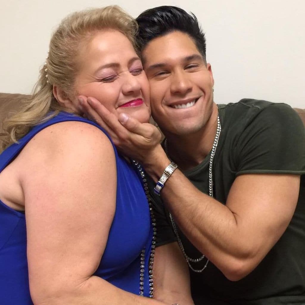 Chyno Miranda y su mamá, Alcira Pérez