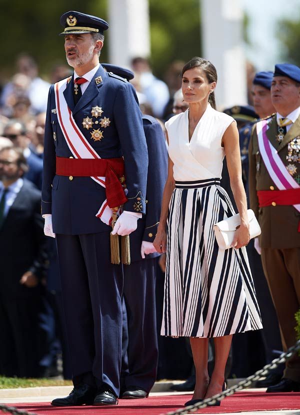 Reina Letizia con top de Zara