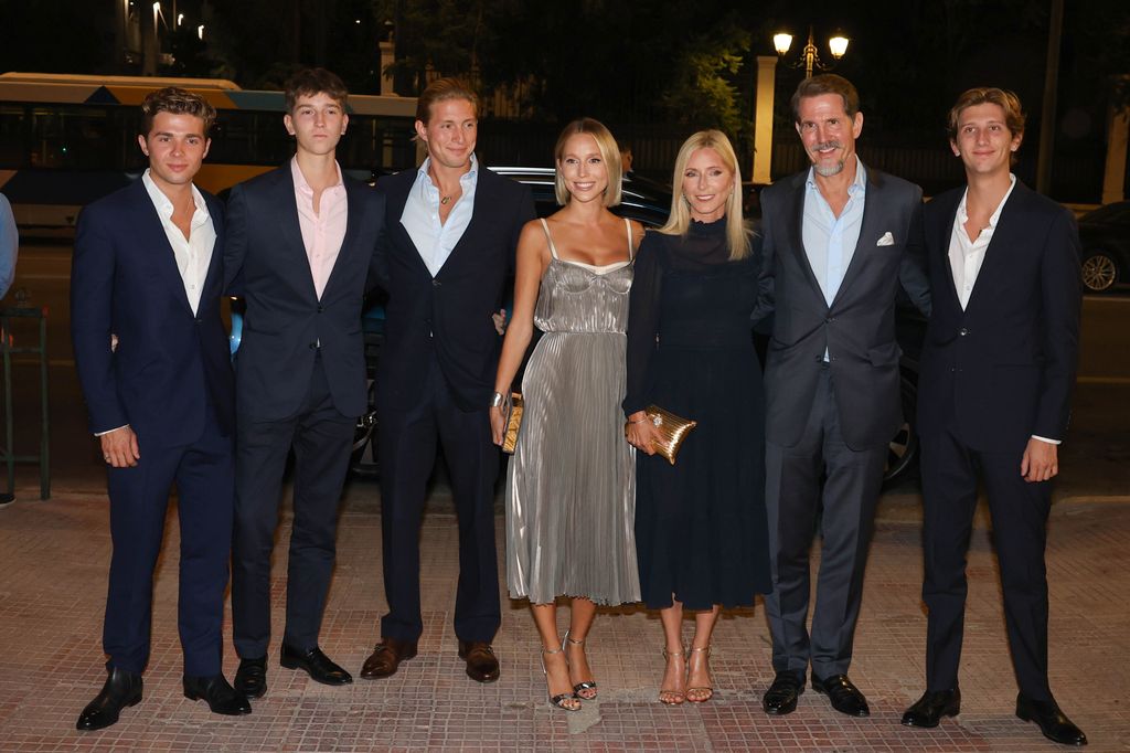 Pablo de Grecia Grecia y Marie-Chantal junto a sus hijos en la preboda de Teodora de Grecia y Matthew Kumar