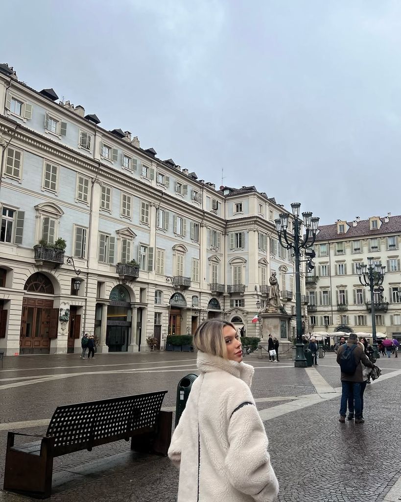 Alejandra Rubio y Carlo Costanzia disfrutan de su amor en Italia… mientras Terelu Campos sufre en Supervivientes