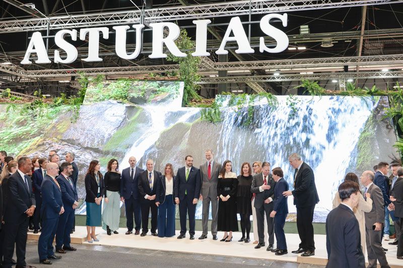 Reyes Felipe y Letizia en Fitur