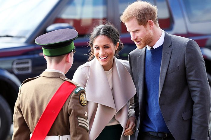 Ya puedes tener la historia de amor de Meghan Markle y el Príncipe Harry... ¡en formato cómic!