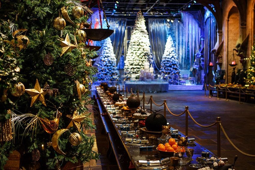 Great Hall with Yule Ball stage warner bross harry potter londres navidad