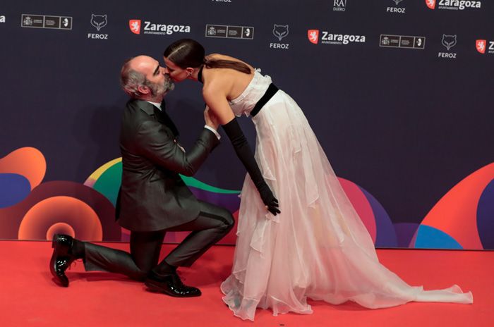 El beso de película de Luis Tosar y María Luisa Mayol