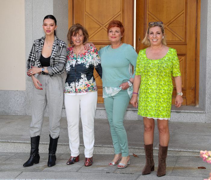 Alejandra, María Teresa, Terelu y Carmen 