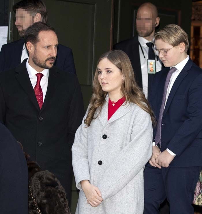 Haakon, Ingrid y Sverre Magnus de Noruega