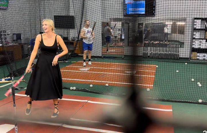 Ivanka Trump impacta jugando béisbol con unas alpargatas españolas