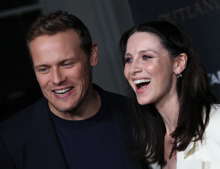 Caitríona Balfe habla de su relación fuera de cámara con su compañero de 'Outlander' Sam Heughan