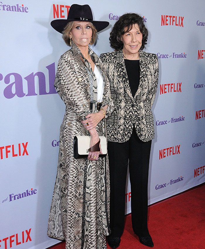 Jane Fonday y Lily Tomlin durante la premiere de la quinta temporada