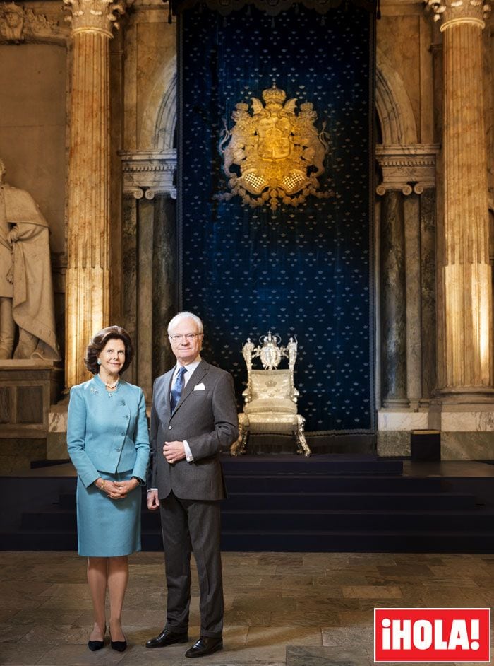 Los Reyes de Suecia en el salón del Trono del Palacio Real de Estocolmo
