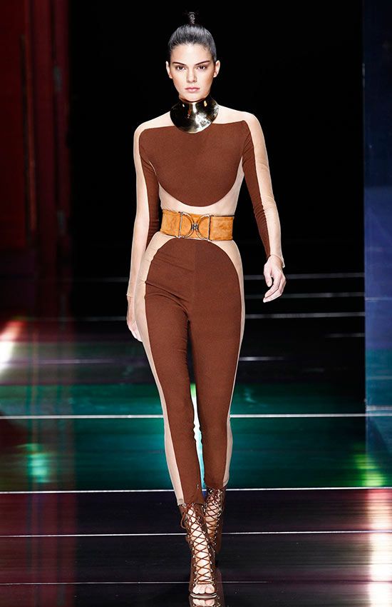 pasarela_kendall_jenner_balmain_1