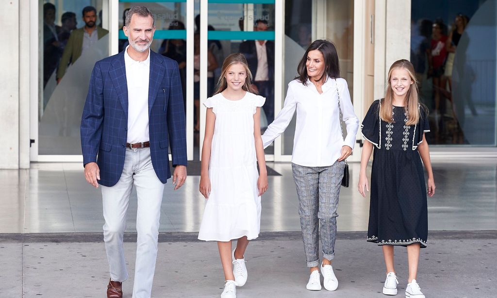 spanish royals visit king juan carlos at quiron hospital