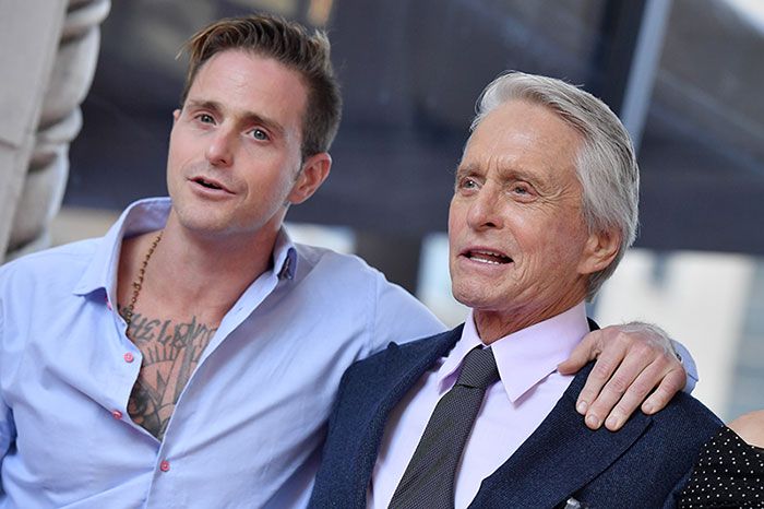 Michael Douglas y su hijo Cameron