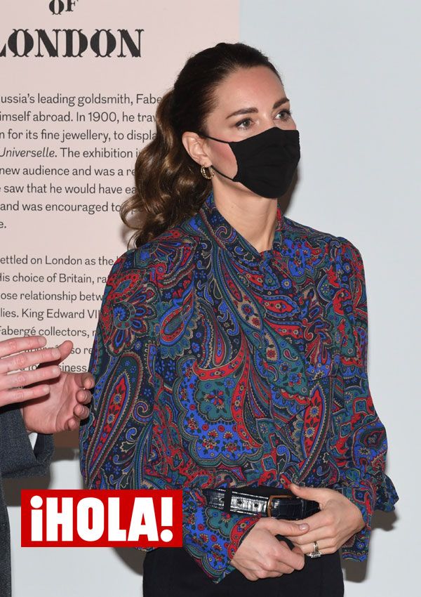 Kate Middleton combina su nueva blusa 'hippy' con pendientes asequibles
