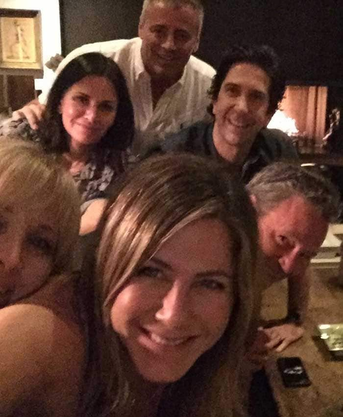 Jennifer Aniston con los actores de Friends en su cuenta de Instagram