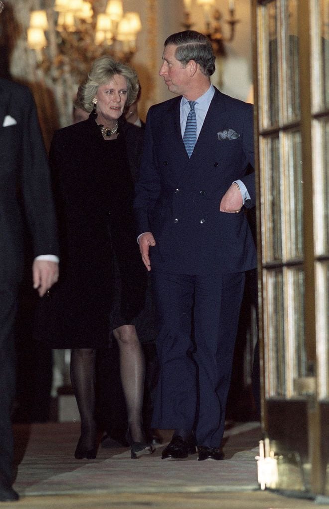 Carlos y Camilla el 28 de enero de 1999 cuando se dejaron fotografiar juntos por primera vez 